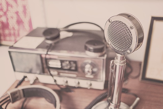 Airwaves - Casual, guitar hip-hop beat